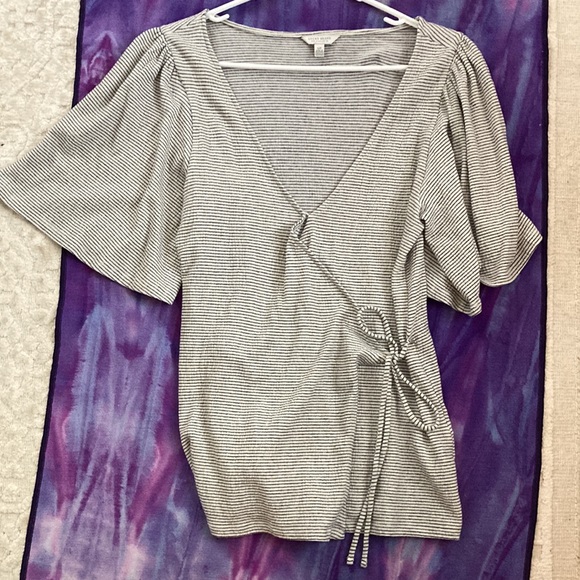 LUCKY BRAND V NECK, WRAP TOP SIZE S/P - Picture 1 of 6
